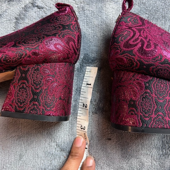 Ivanka trump heels - Picture 7 of 8